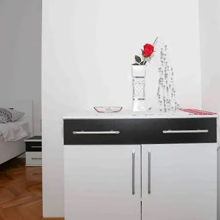 More Apartment Split