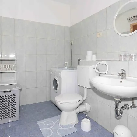 More Apartment Split