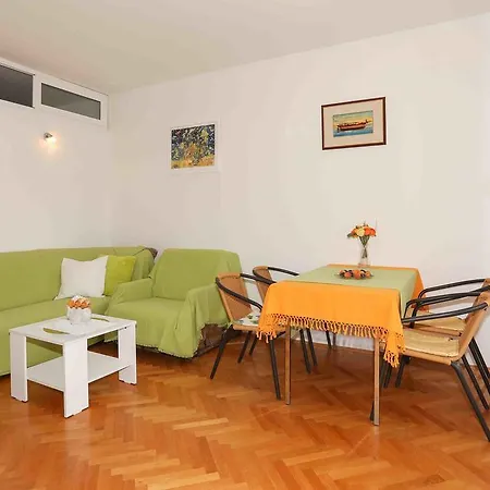 More Apartment Split